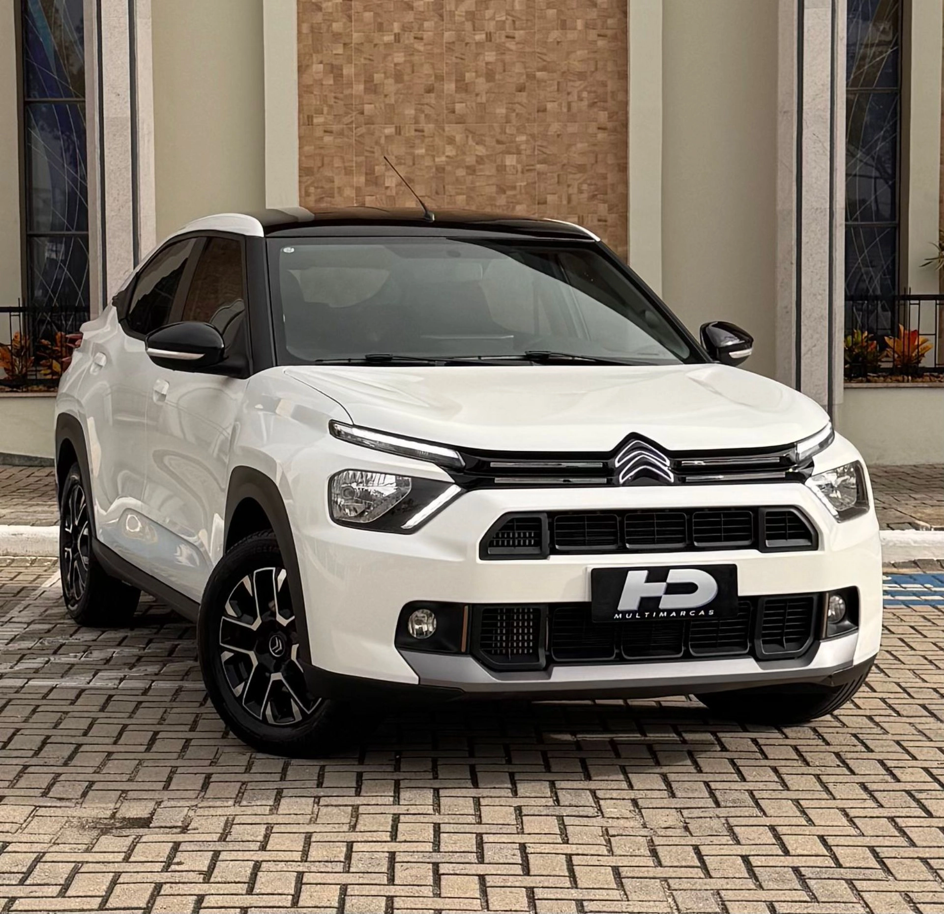 BASALT 1.0 TURBO 200 FLEX SHINE CVT