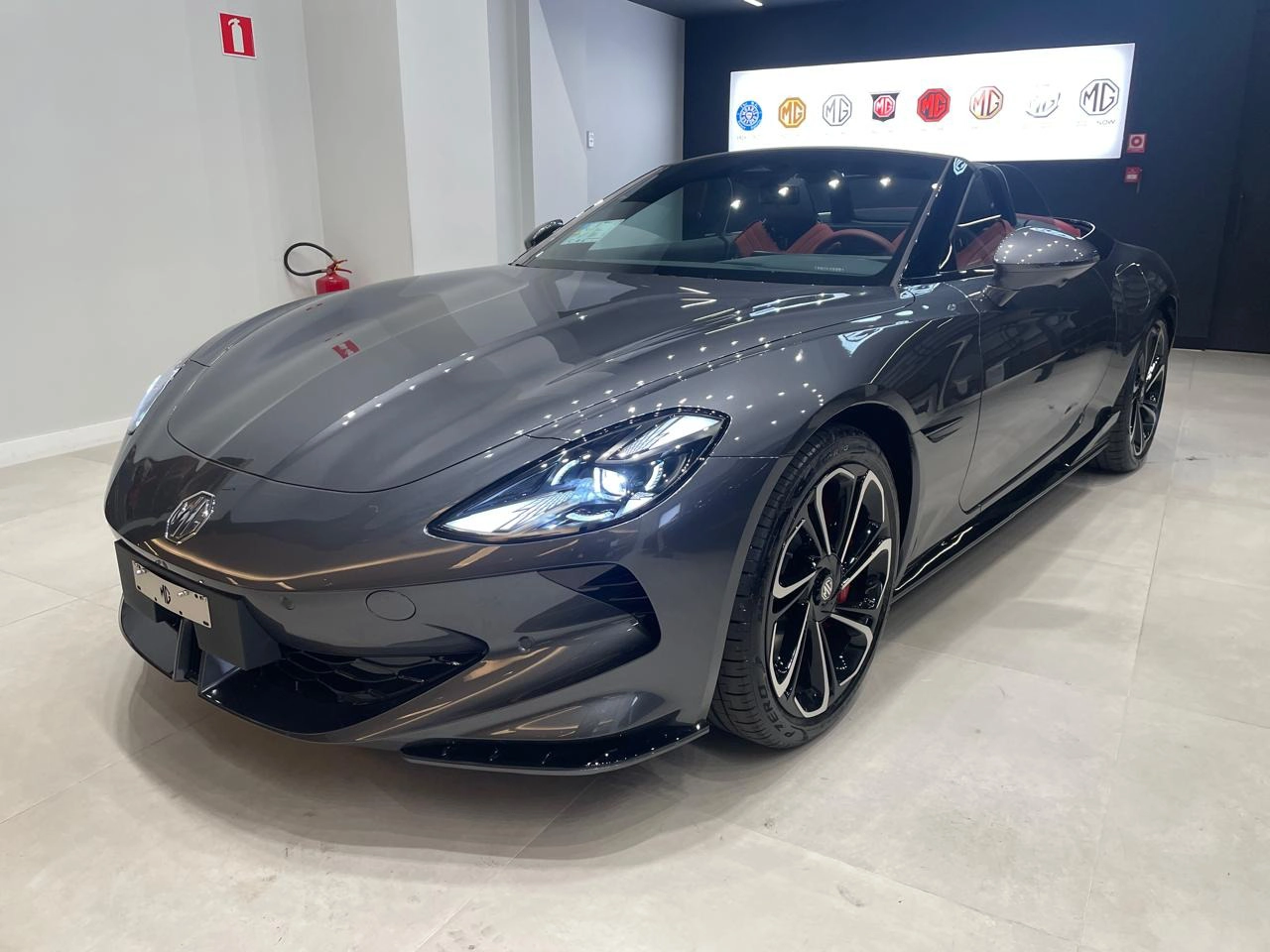 MG-CYBERSTER-77 KW ELÉTRICO GT AWD