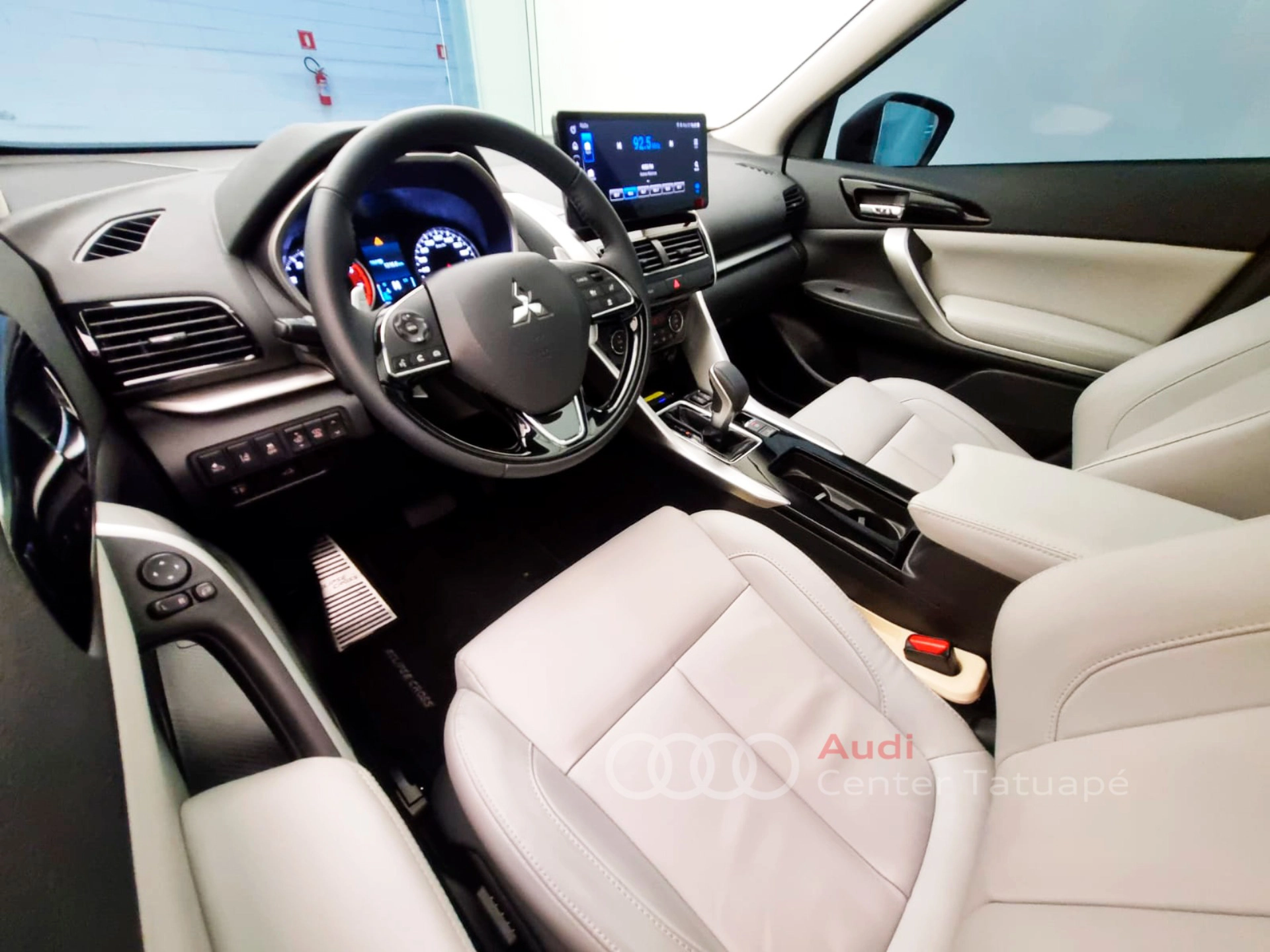 mitsubishi ECLIPSE CROSS 1.5 MIVEC TURBO GASOLINA HPE-S CVT 202610
