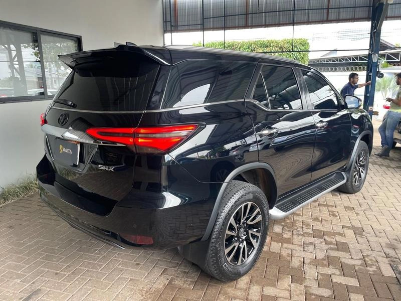TOYOTA HILUX SW4 - Imagem 3