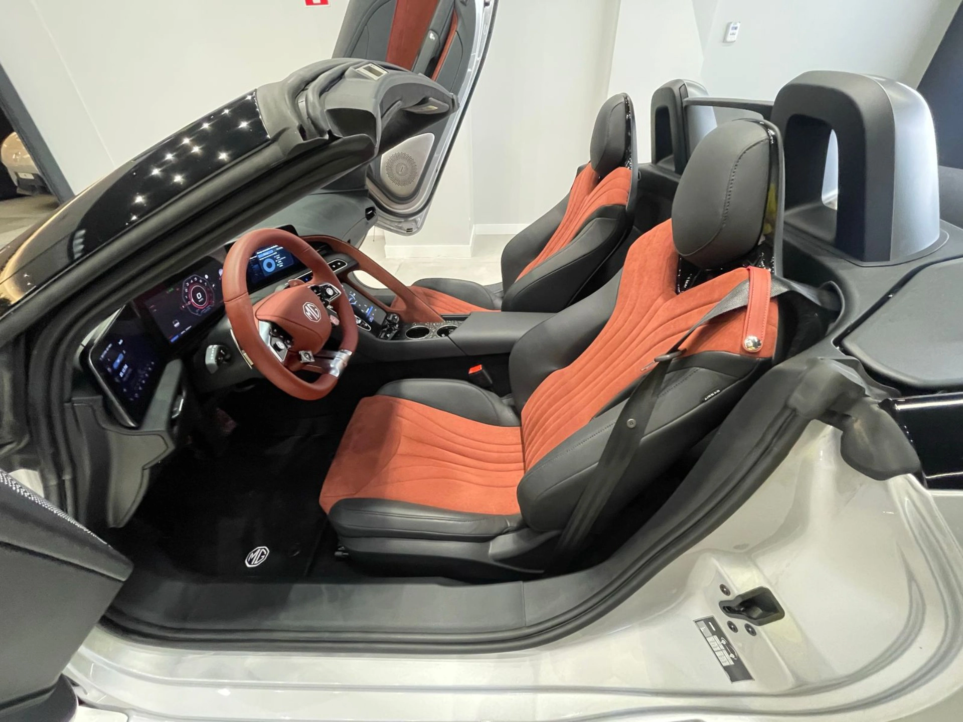 MG-CYBERSTER-77 KW ELÉTRICO GT AWD