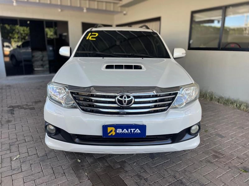 TOYOTA HILUX SW4 - Imagem 3