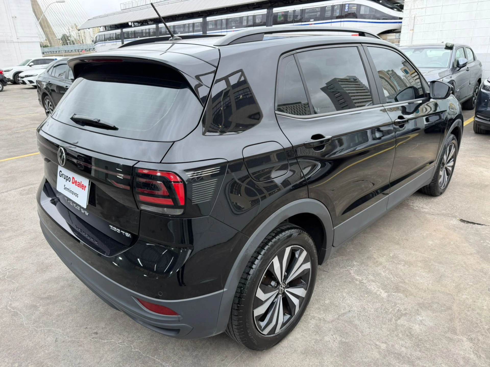 volkswagen T-CROSS 1.0 200 TSI TOTAL FLEX AUTOMÁTICO 20233