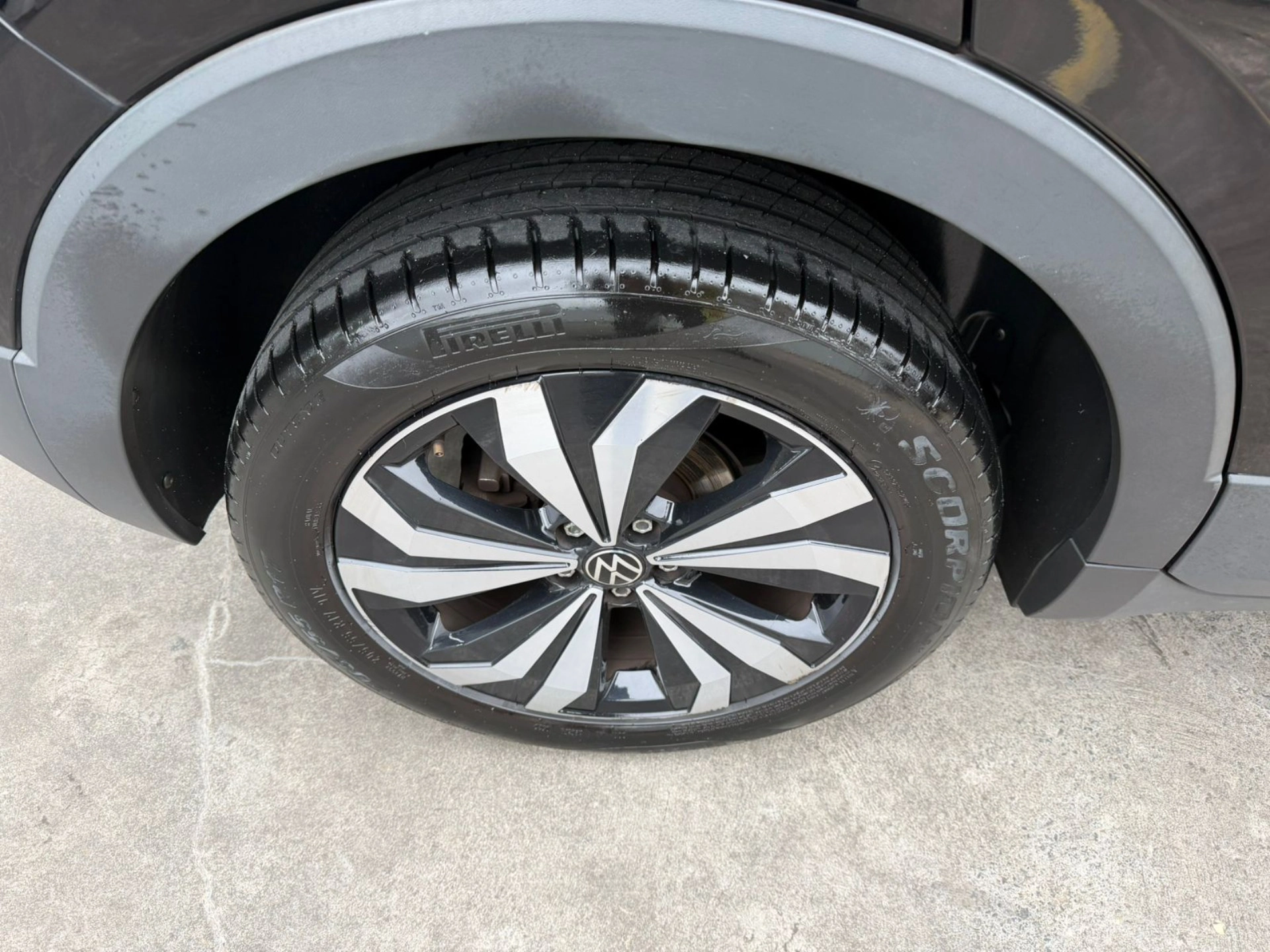 volkswagen T-CROSS 1.0 200 TSI TOTAL FLEX AUTOMÁTICO 20236