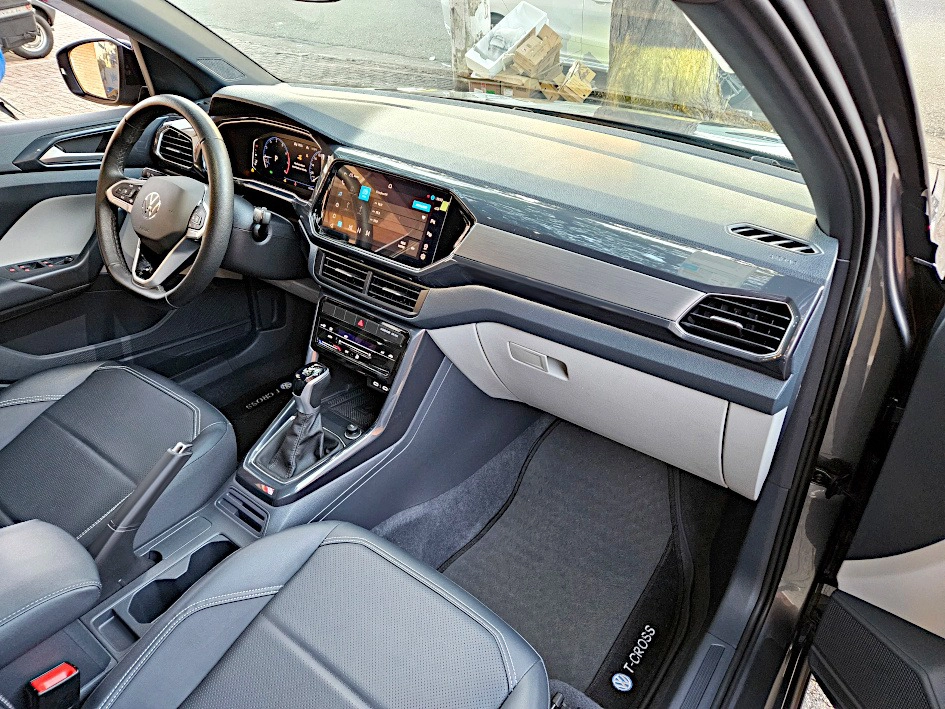 volkswagen T-CROSS 1.4 250 TSI TOTAL FLEX HIGHLINE AUTOMÁTICO 202417