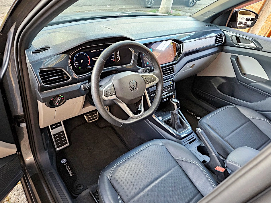 volkswagen T-CROSS 1.4 250 TSI TOTAL FLEX HIGHLINE AUTOMÁTICO 202419