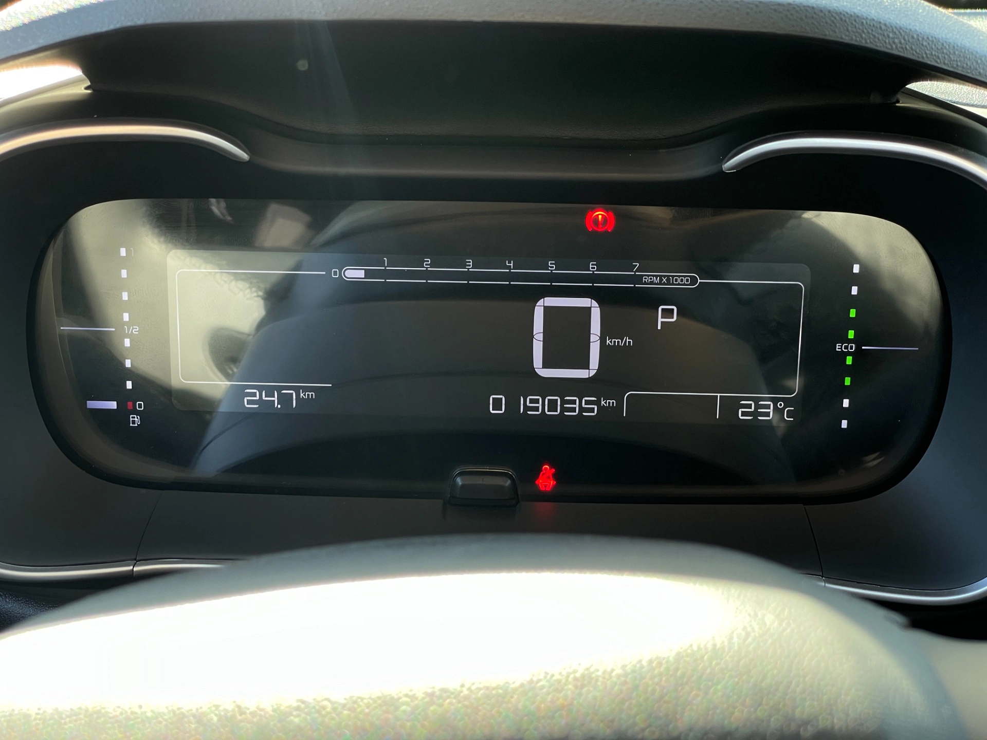 citroën C4 CACTUS 1.6 VTI 120 FLEX FEEL PACK EAT6 202413