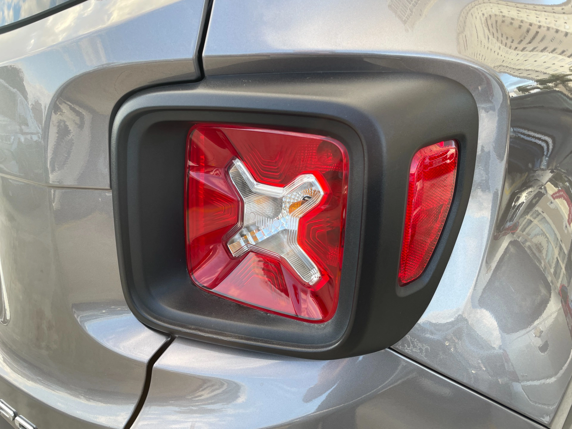 jeep RENEGADE 1.8 16V FLEX SPORT 4P AUTOMÁTICO 20198