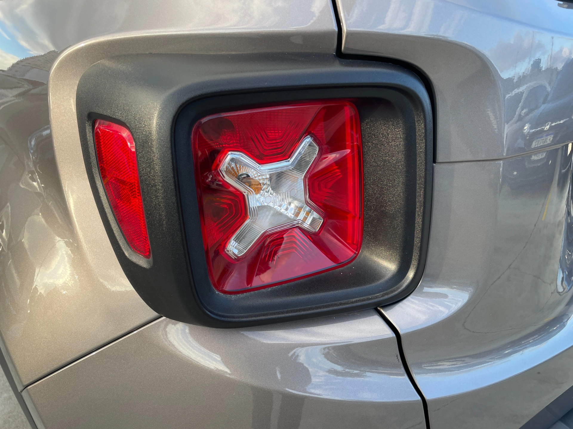 jeep RENEGADE 1.8 16V FLEX SPORT 4P AUTOMÁTICO 20196