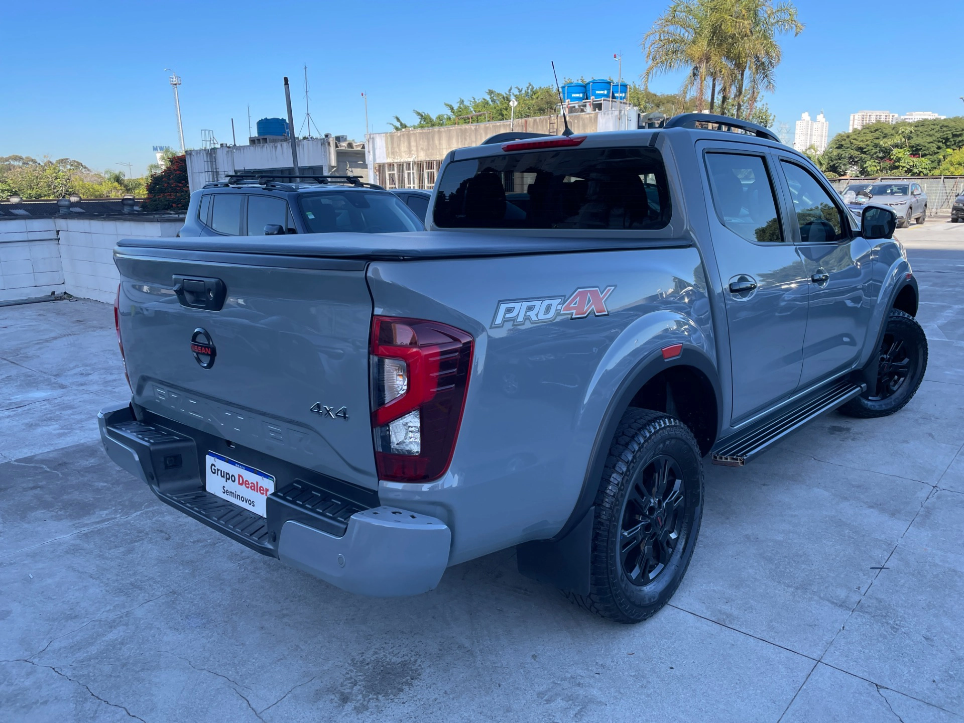 nissan FRONTIER 2.3 16V TURBO DIESEL PRO4X CD 4X4 AUTOMÁTICO 20235
