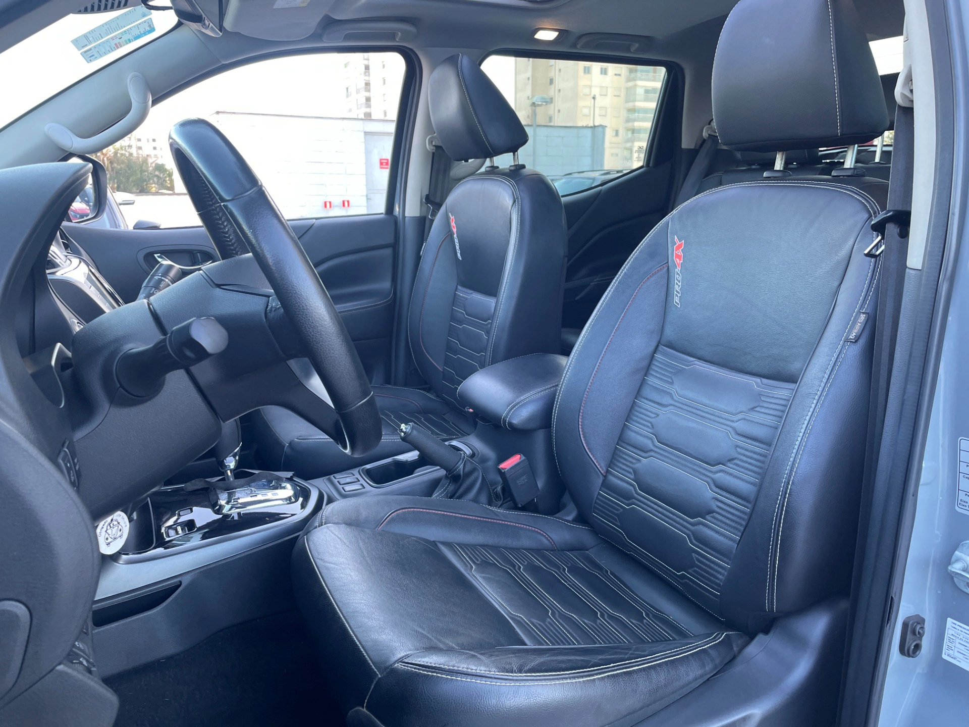 nissan FRONTIER 2.3 16V TURBO DIESEL PRO4X CD 4X4 AUTOMÁTICO 202314
