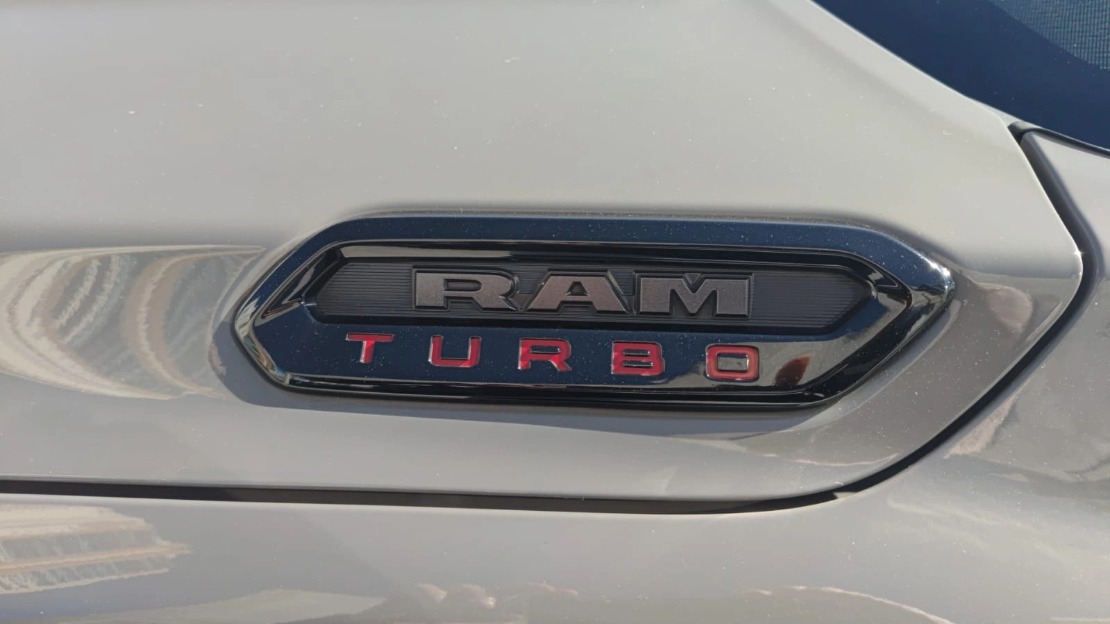 ram RAMPAGE 2.0 HURRICANE 4 TURBO GASOLINA REBEL 4X4 AUTOMÁTICO 20249