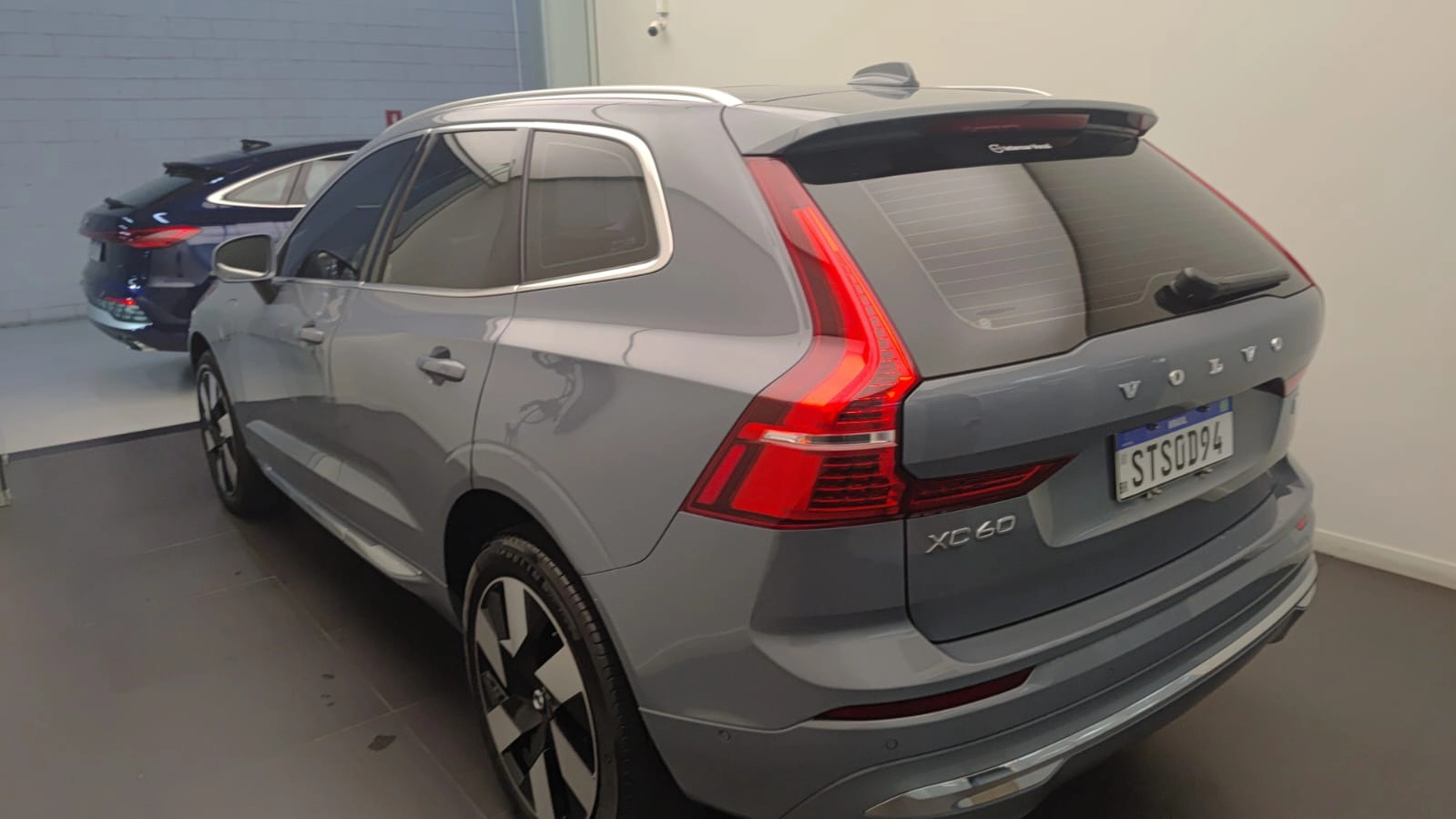 volvo XC60 2.0 T8 RECHARGE ULTIMATE AWD GEARTRONIC 20243