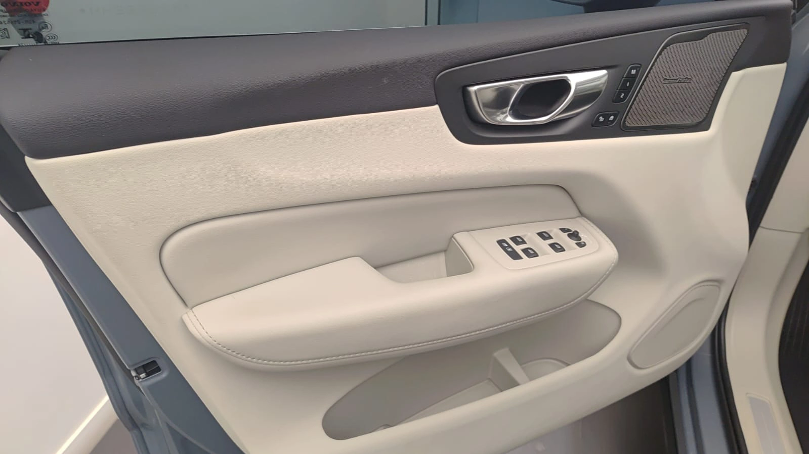 volvo XC60 2.0 T8 RECHARGE ULTIMATE AWD GEARTRONIC 202411