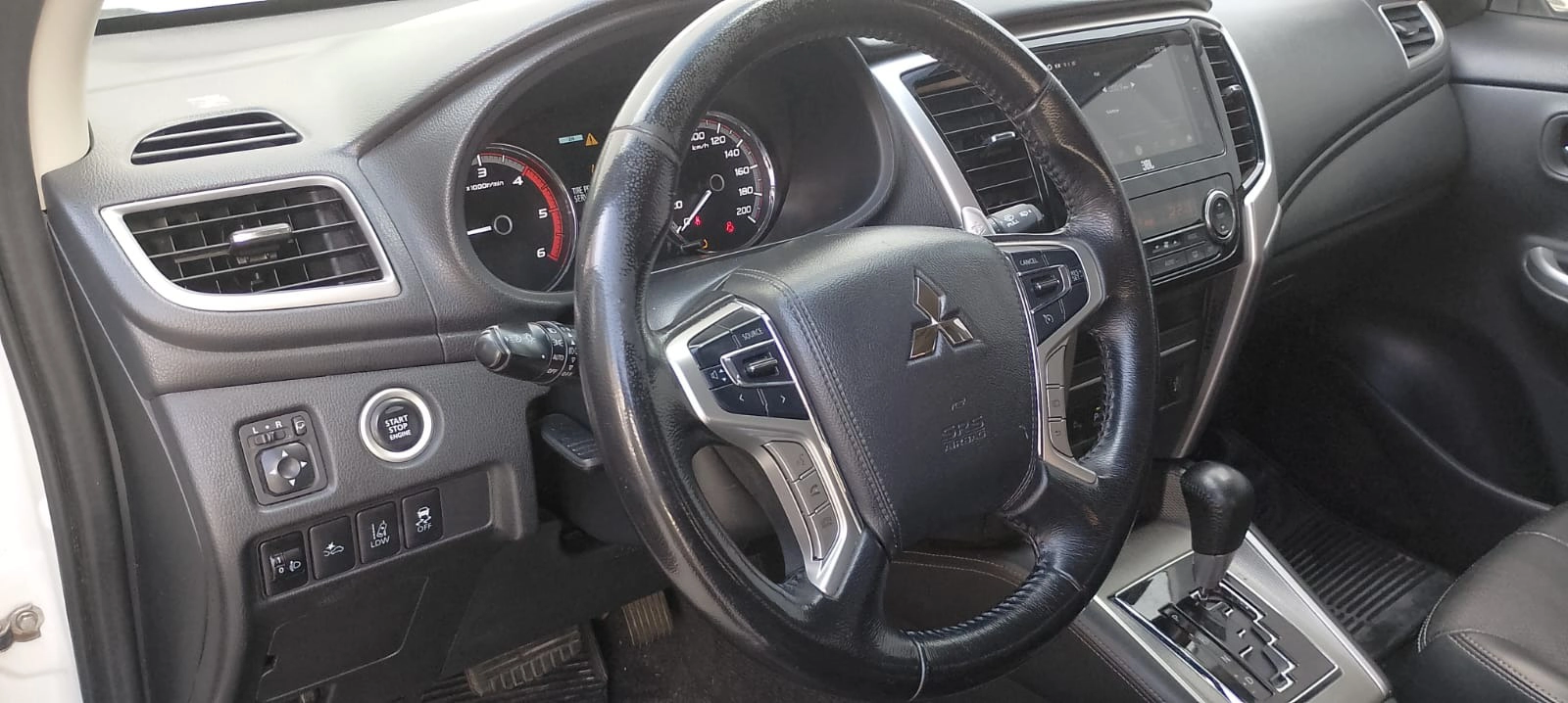 mitsubishi L200 TRITON 2.4 16V TURBO DIESEL SPORT HPE-S CD 4P 4X4 AUTOMÁTICO 20246