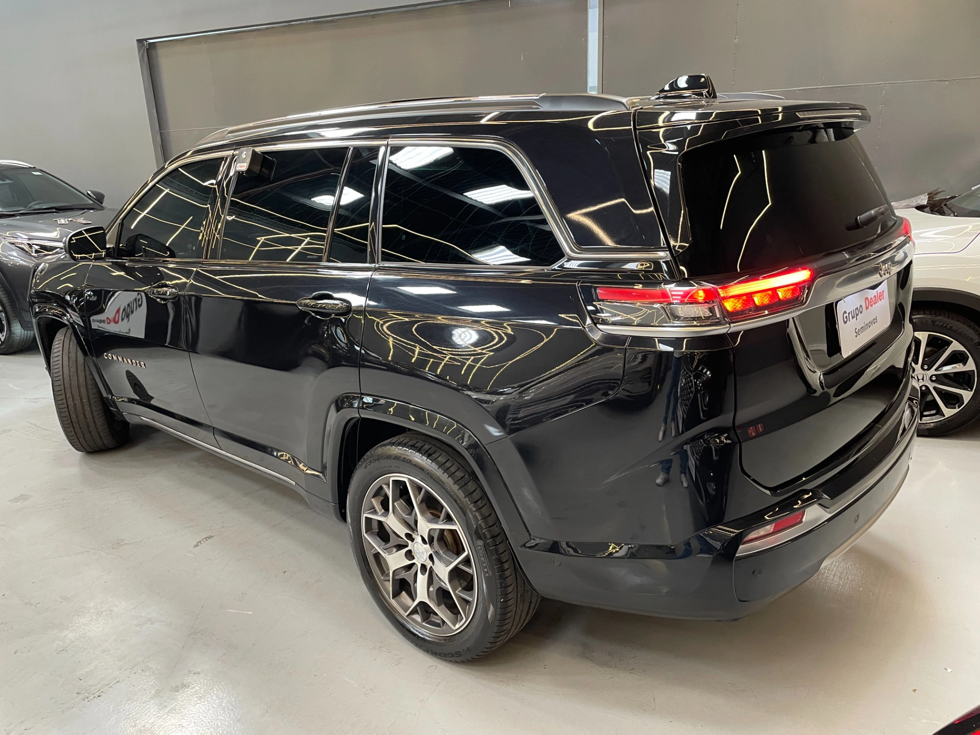 jeep COMMANDER 1.3 T270 TURBO FLEX OVERLAND AT6 20239