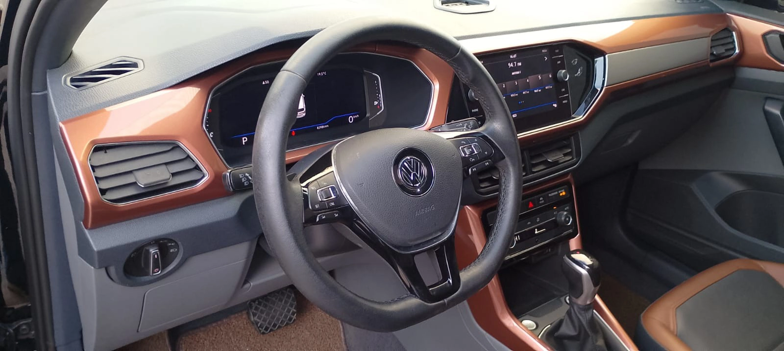 volkswagen T-CROSS 1.0 200 TSI TOTAL FLEX COMFORTLINE AUTOMÁTICO 20203