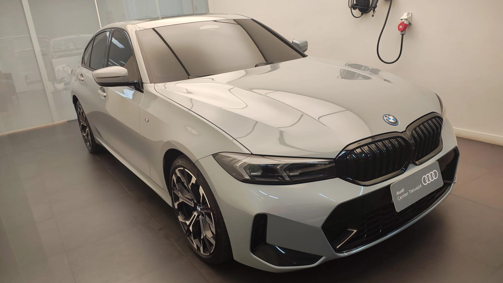 bmw 330E 2.0 16V TURBO HÍBRIDO M SPORT AUTOMÁTICO 20251