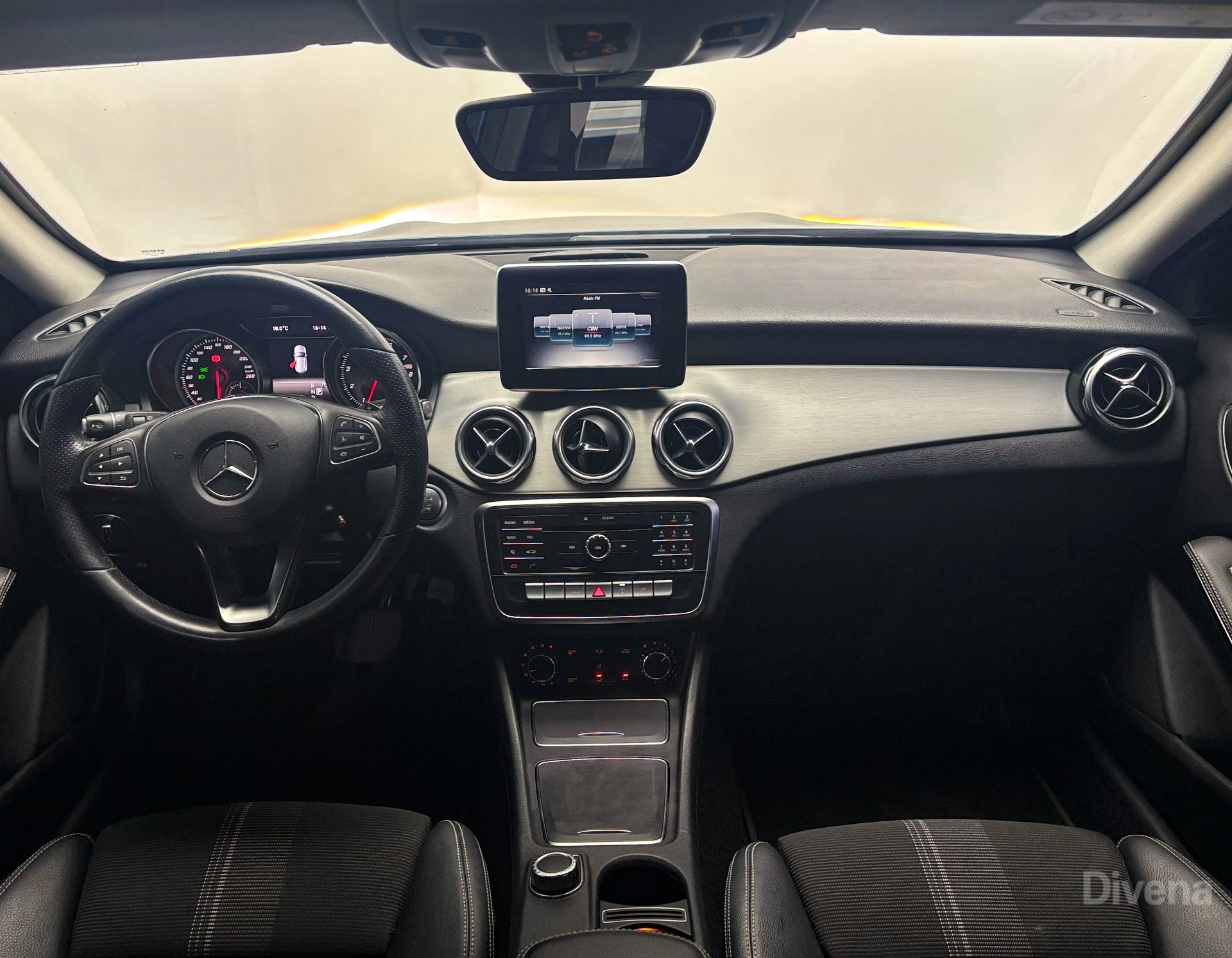 mercedes-benz GLA 200 1.6 CGI FLEX ADVANCE 7G-DCT 20196