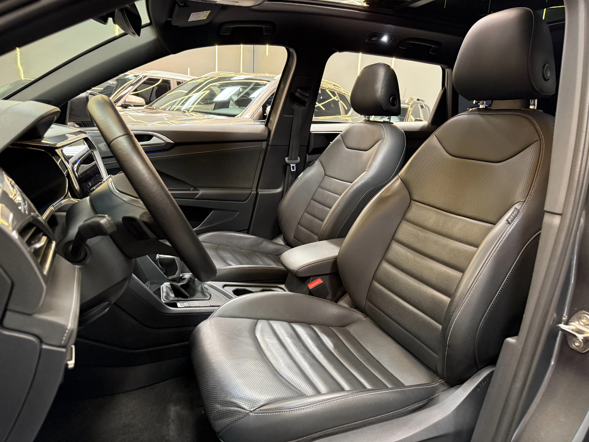 volkswagen TAOS 1.4 250 TSI TOTAL FLEX HIGHLINE AUTOMÁTICO 202413