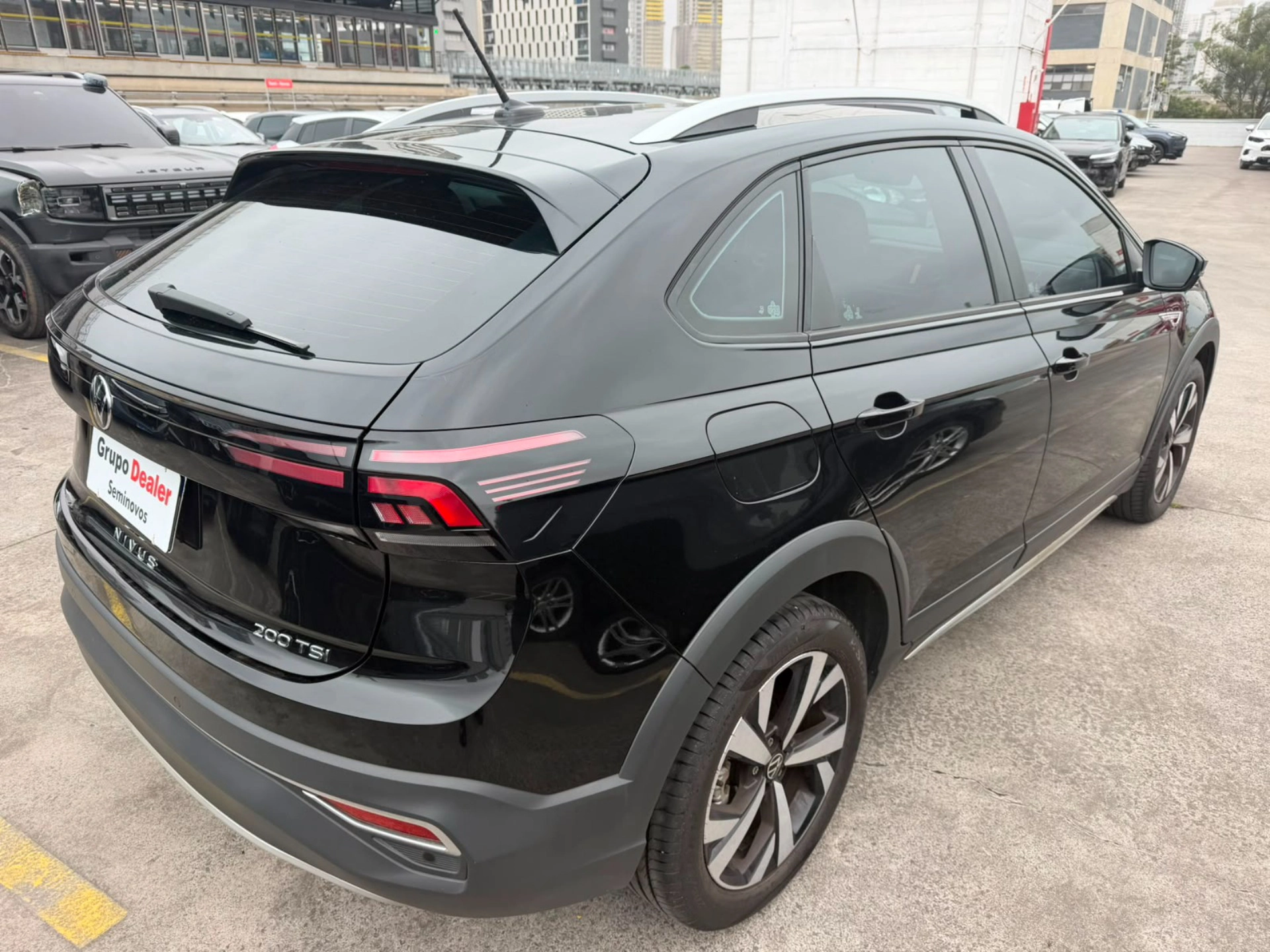 volkswagen NIVUS 1.0 200 TSI TOTAL FLEX HIGHLINE AUTOMÁTICO 20233