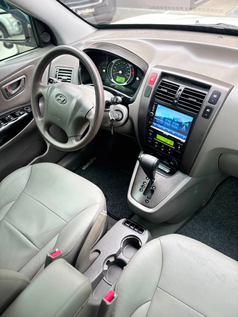 Hyundai Tucson 2.0 Mpfi Gls 16V 143cv 2wd Flex 4P Automático - foto 9
