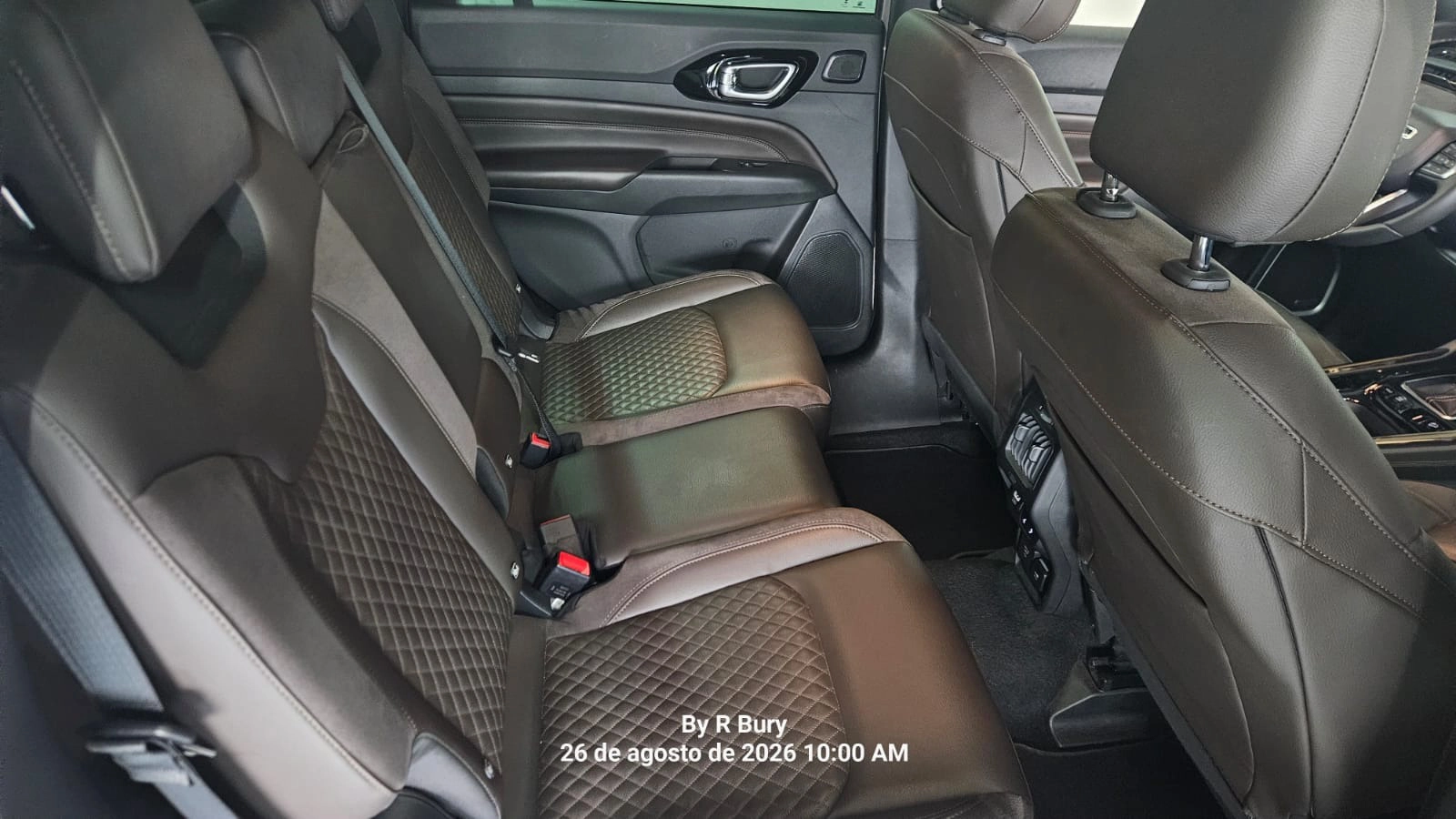 jeep COMMANDER 2.0 TD380 TURBO DIESEL OVERLAND AT9 20229