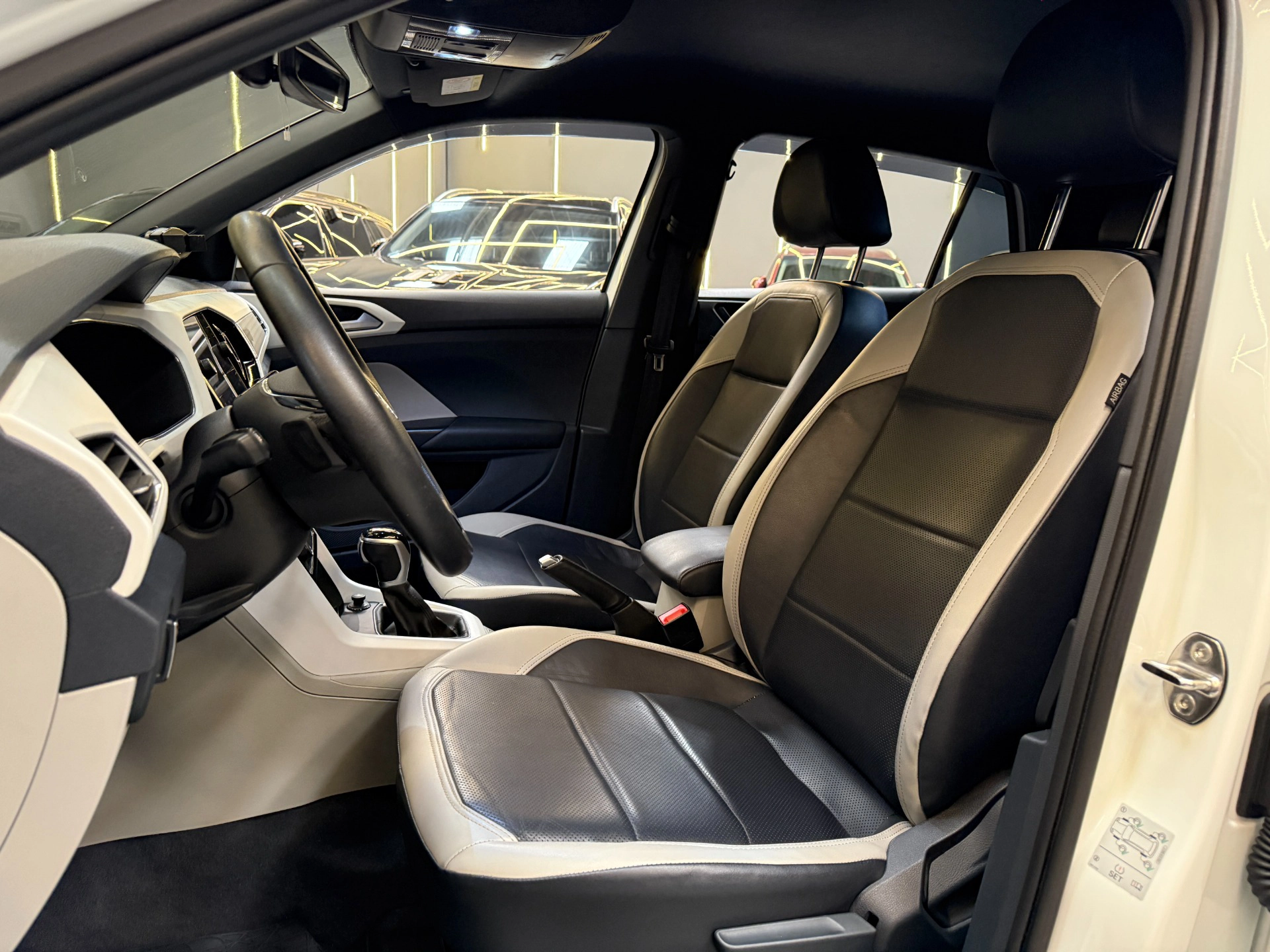 volkswagen T-CROSS 1.4 250 TSI TOTAL FLEX HIGHLINE AUTOMÁTICO 202014