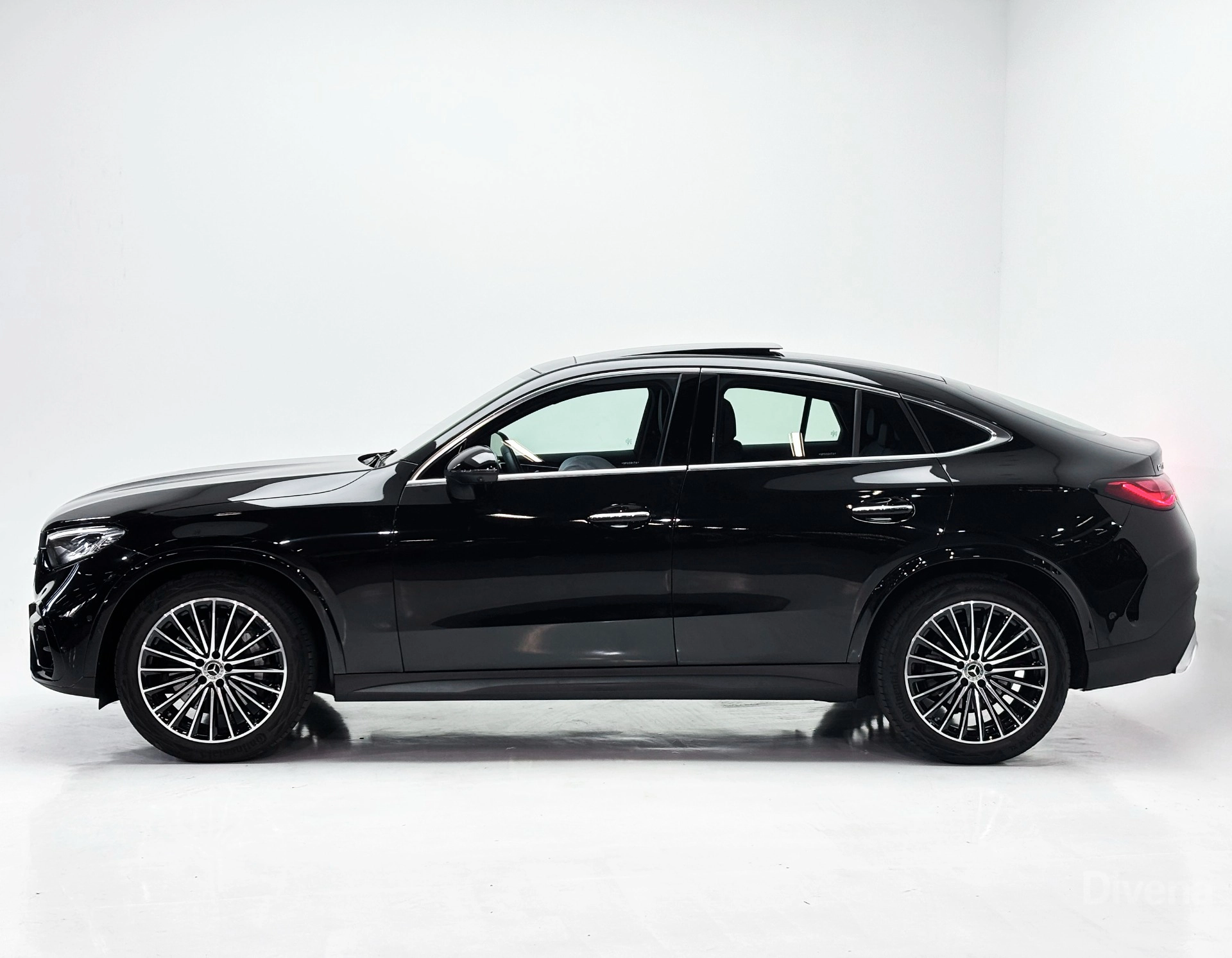 mercedes-benz GLC 300 2.0 MHEV AMG LINE COUPÉ 4MATIC 9G-TRONIC 20253