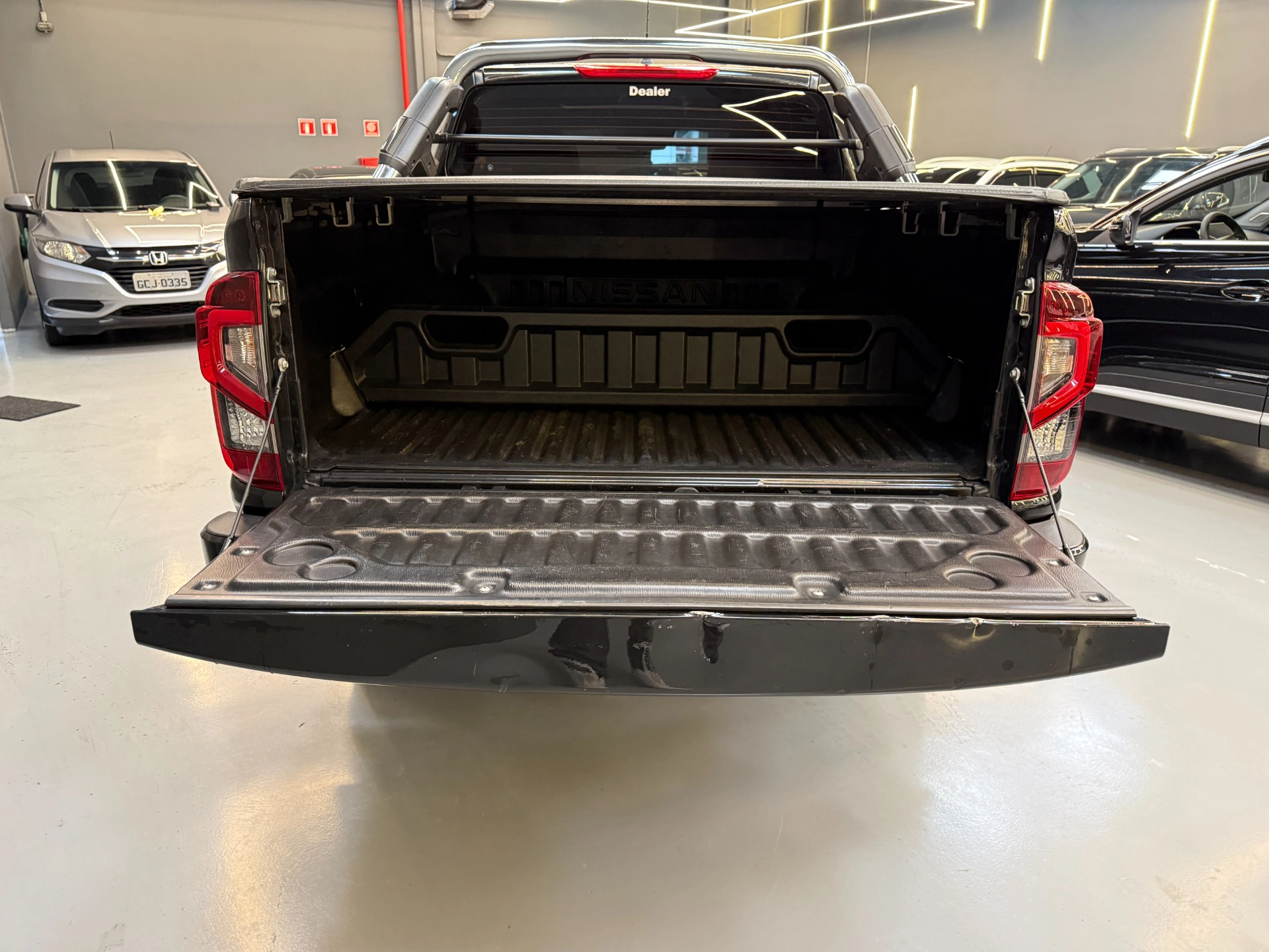 nissan FRONTIER 2.3 16V TURBO DIESEL PLATINUM CD 4X4 AUTOMÁTICO 202310