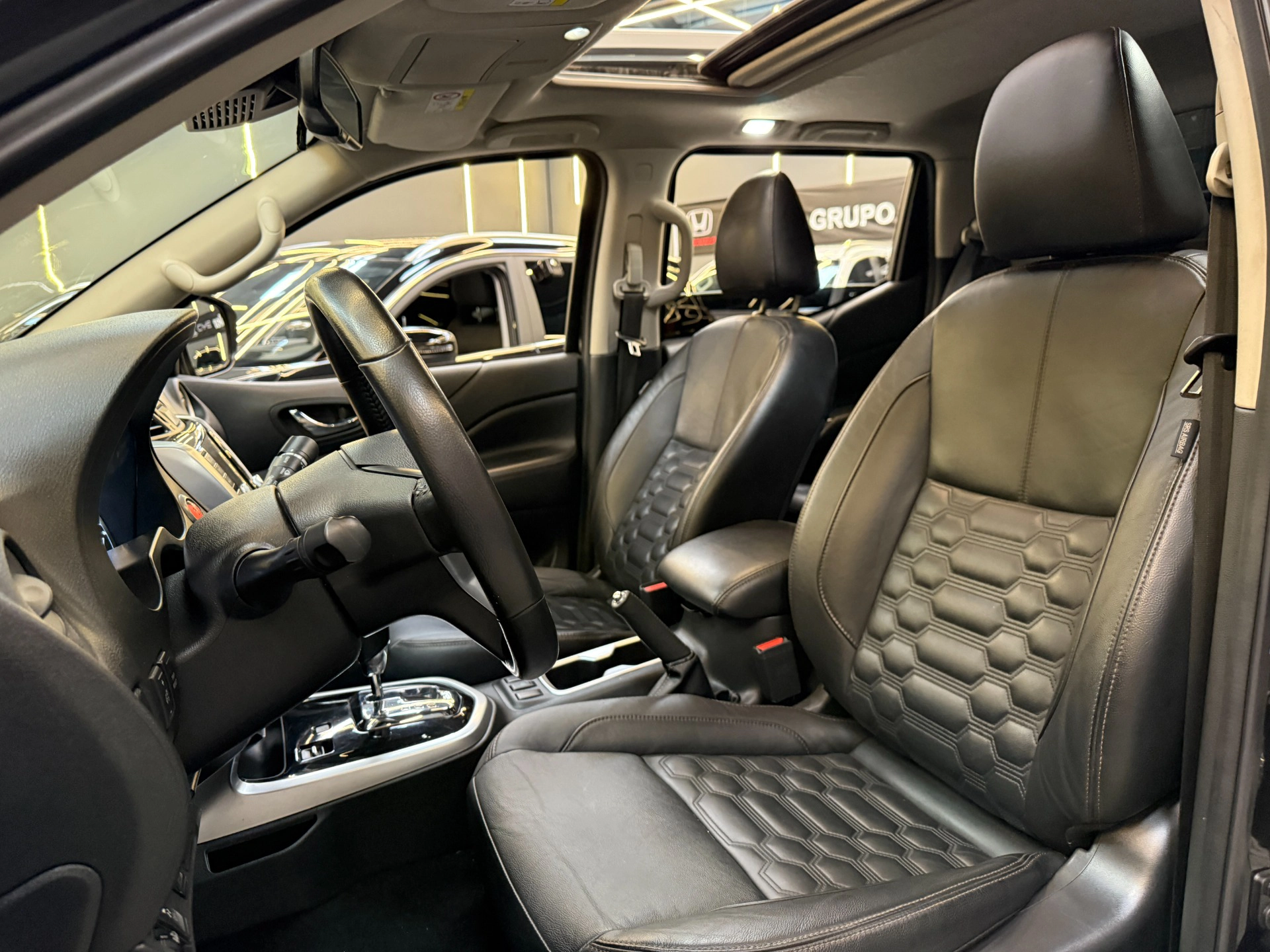 nissan FRONTIER 2.3 16V TURBO DIESEL PLATINUM CD 4X4 AUTOMÁTICO 202315