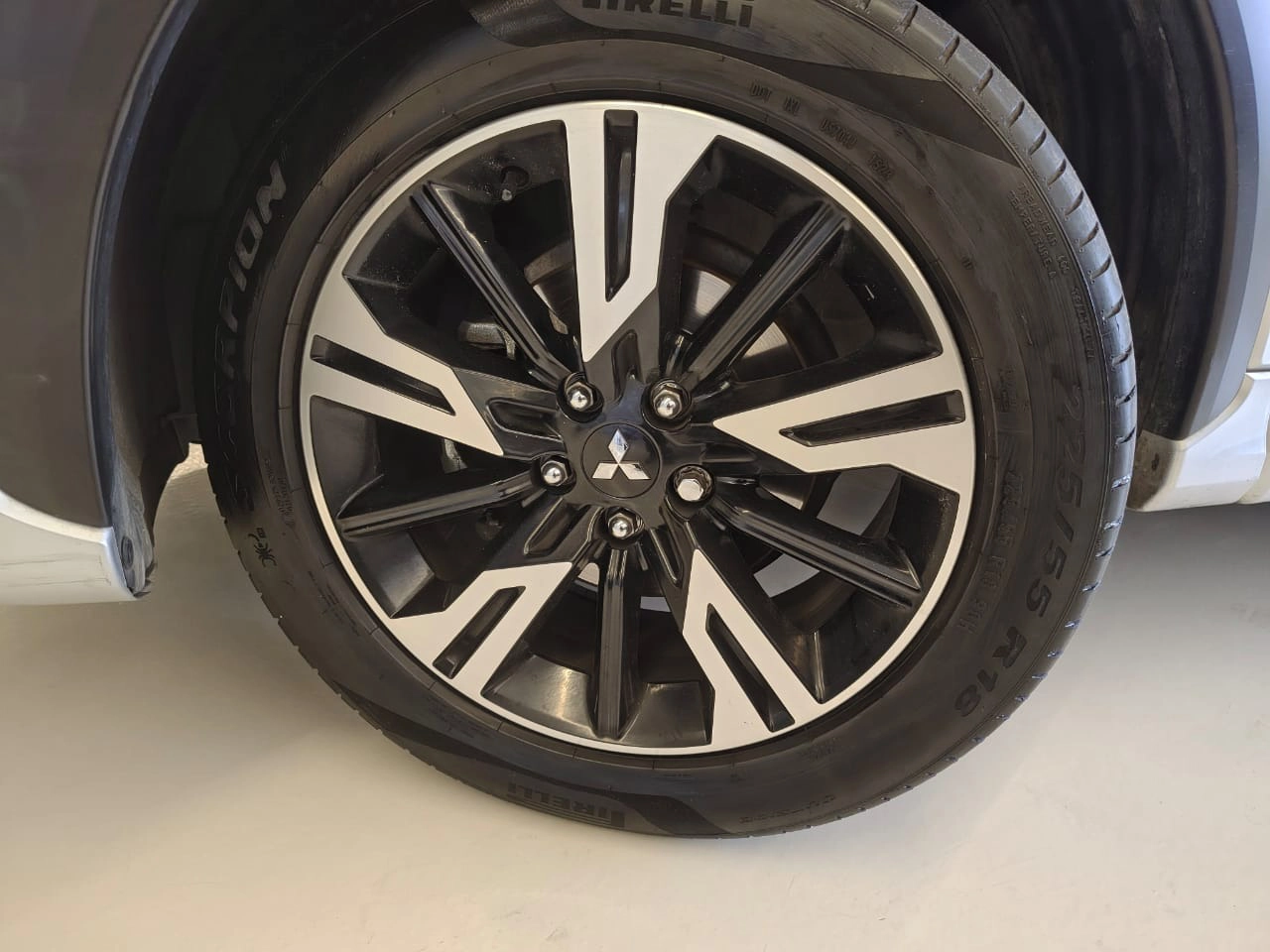 mitsubishi ECLIPSE CROSS 1.5 MIVEC TURBO GASOLINA HPE CVT 202410