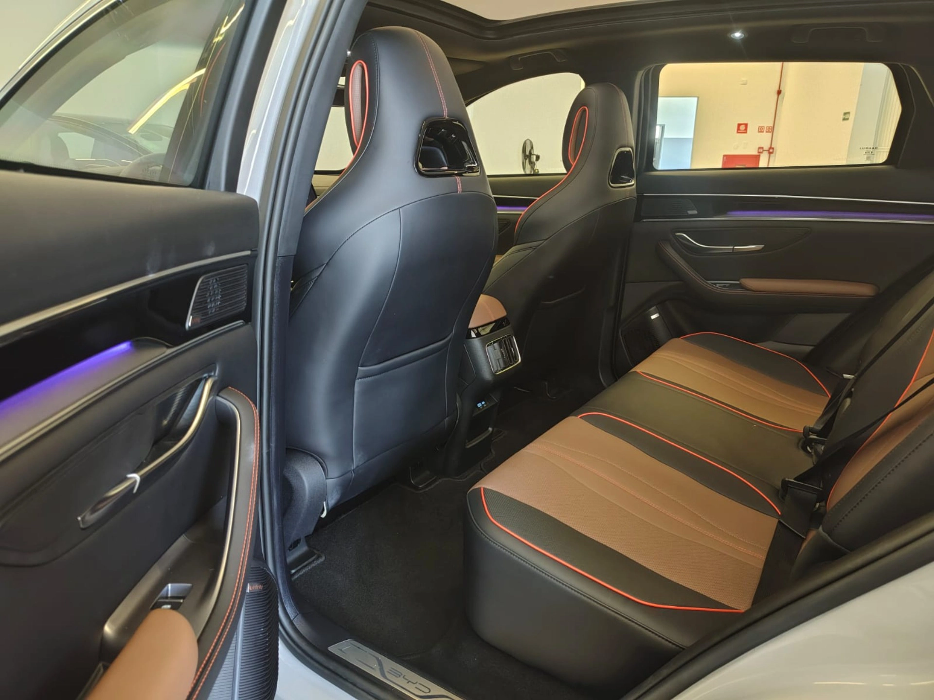 byd SONG PLUS PREMIUM 1.5 DM-I TURBO HÍBRIDO AWD AUTOMÁTICO 20269